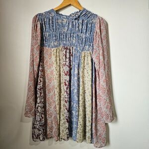 EUC LIKE NEW FREE PEOPLE BOHO SHIRRED LONGSLEEVES TUNIC TOP SIZE SMALL